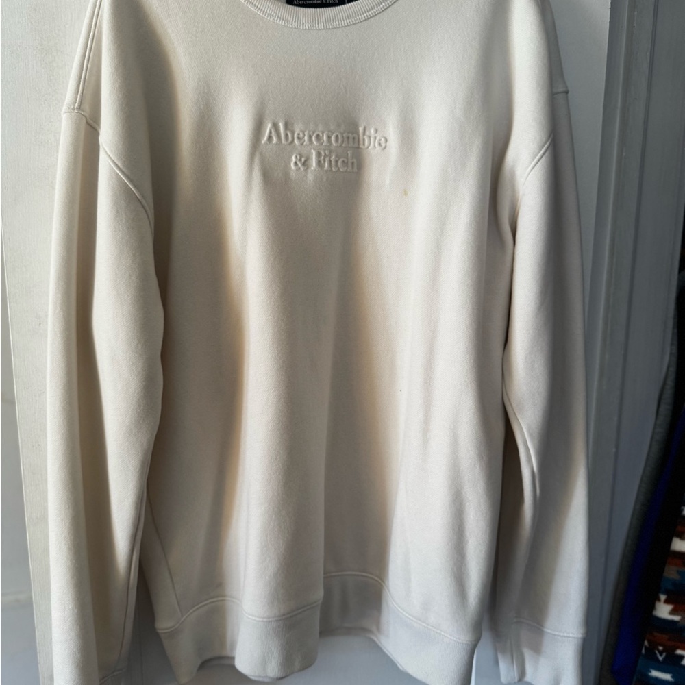 Abercrombie & Fitch Cream Men's Sweater